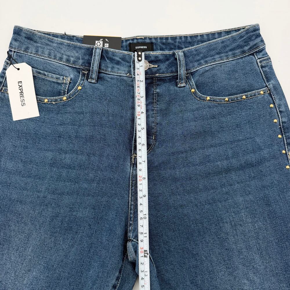 Express Embellished Stud Straight Leg Jeans NWT Size 8 Medium Wash Gold Studs - Picture 10 of 12